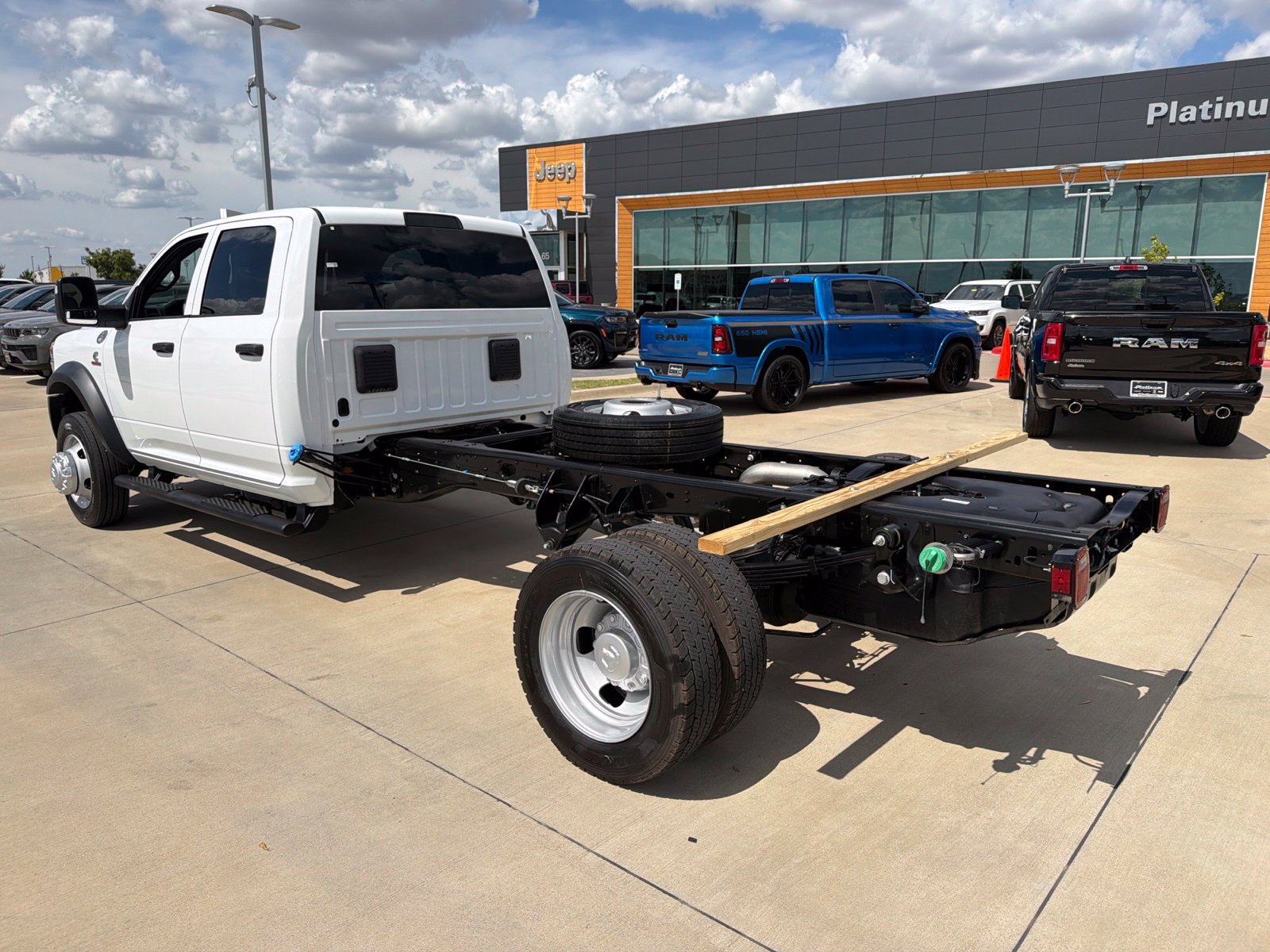 New 2027 RAM 4500 Tradesman AWD/4WD image 3