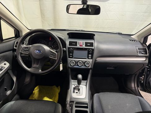 Used 2015 Subaru Crosstrek 2.0i Premium w/ Moonroof Package image 11