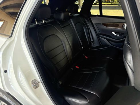 Used 2020 Mercedes-Benz GLC 300 image 35