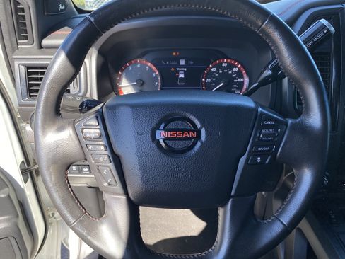 Used 2020 Nissan Titan PRO-4X w/ Pro-4x Convenience Package image 26