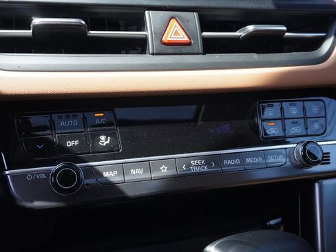 Used 2024 Kia Seltos EX image 48