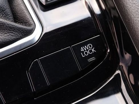 Used 2025 Jeep Compass Limited AWD/4WD image 19