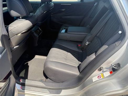 Used 2018 Lexus LS 500 AWD w/ Interior Upgrade Package image 26