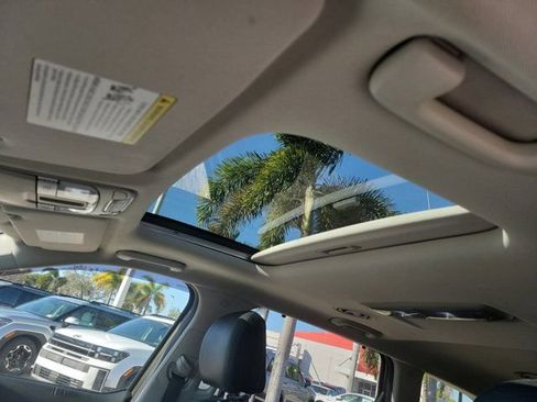 Used 2021 Kia Telluride EX w/ EX Premium Package image 26