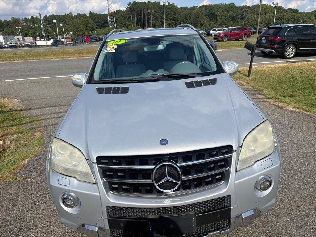 Used 2009 Mercedes-Benz ML 63 AMG 4MATIC image 6