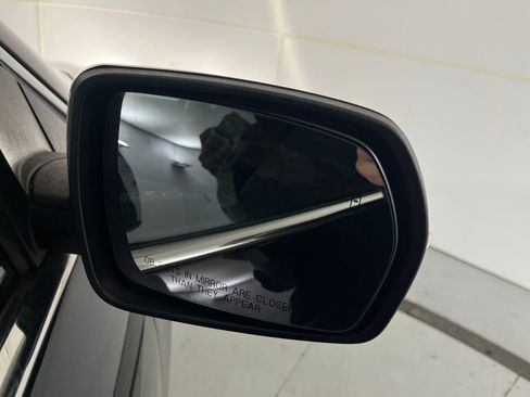 Used 2019 Ford Edge SEL w/ Equipment Group 201A image 50