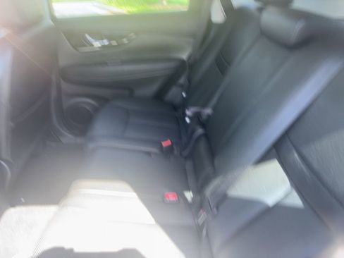 Used 2020 Nissan Rogue SL w/ Premium Package image 6