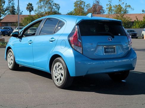 Used 2016 Toyota Prius C One image 7