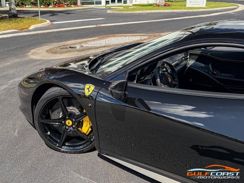 Used 2010 Ferrari 458 Italia Coupe image 57