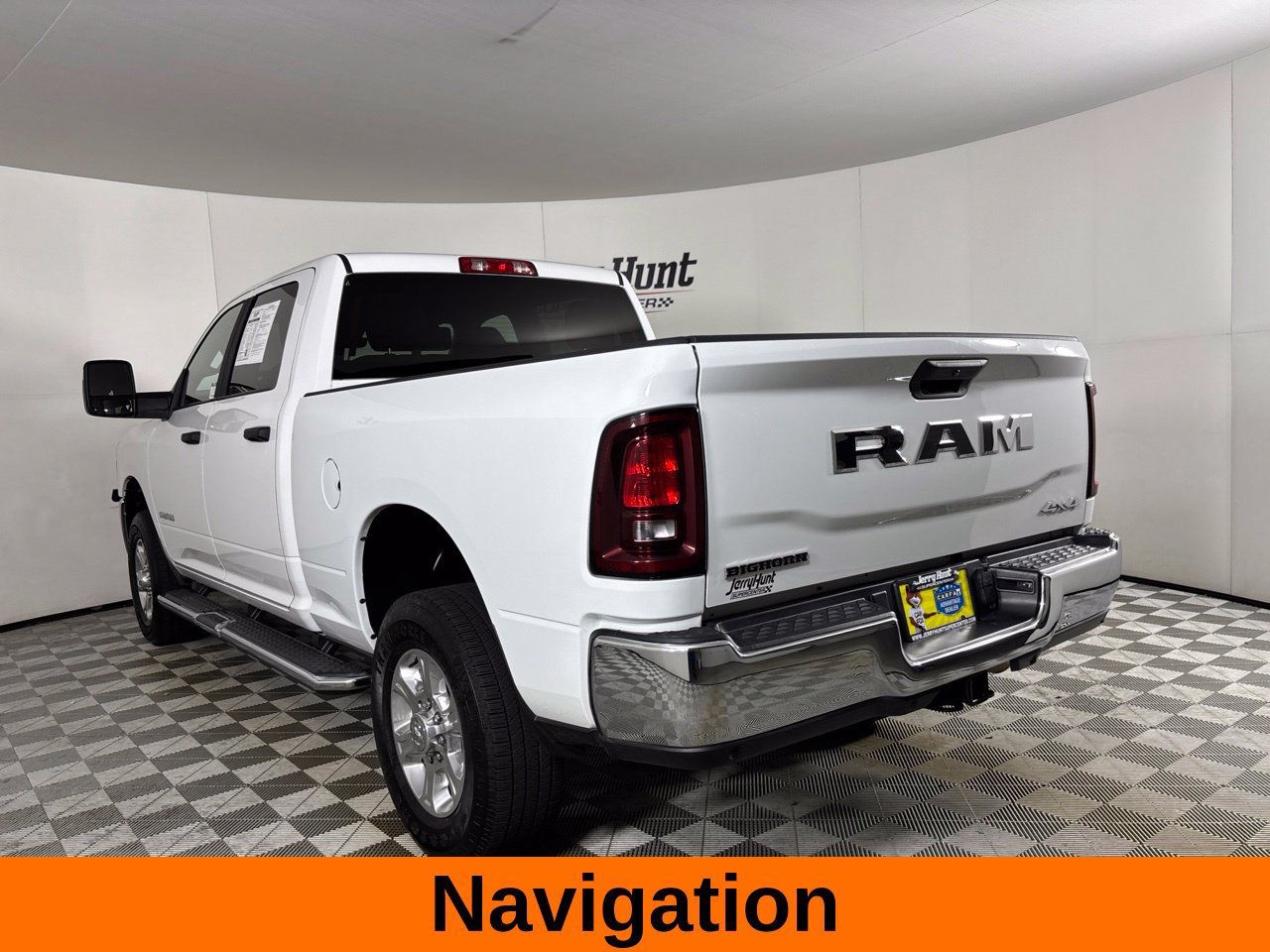 Used 2025 RAM 2500 Big Horn AWD/4WD image 9