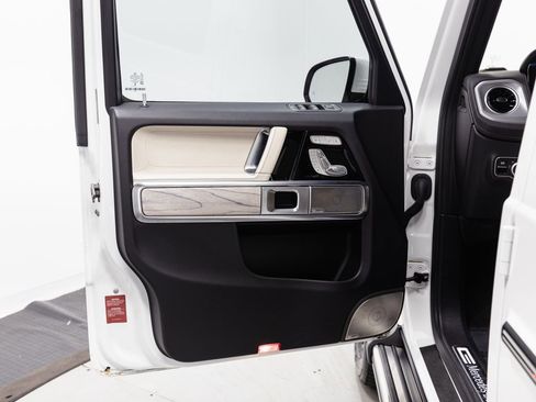Certified 2025 Mercedes-Benz G 550 image 5