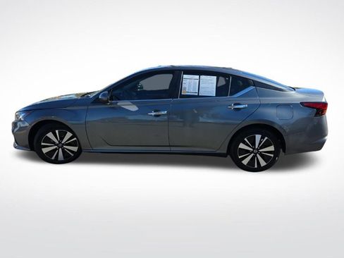 Used 2022 Nissan Altima 2.5 SV image 5
