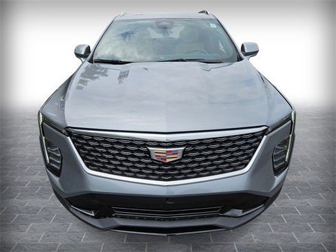 Certified 2024 Cadillac XT4 Premium Luxury image 5