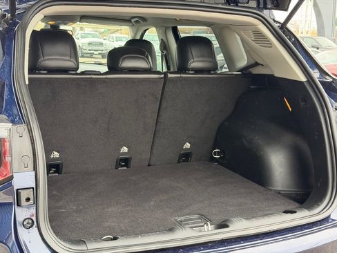 Used 2018 Jeep Compass Latitude w/ Cold Weather Group image 14