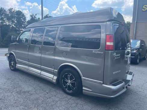 Used 2007 GMC Savana 1500 AWD w/ Preferred Equipment Group image 13