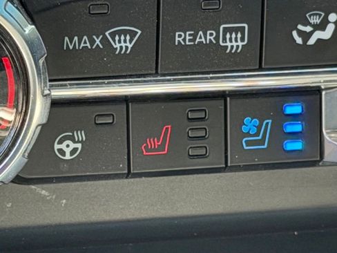Used 2023 Ford F250 Lariat w/ Tremor Off-Road Package AWD/4WD image 19