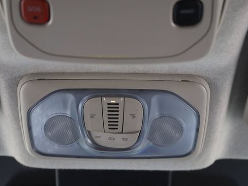 Used 2024 RAM ProMaster 2500 w/ Convenience Group FWD image 33