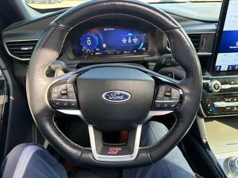 Used 2022 Ford Explorer ST w/ Equipment Group 401A AWD/4WD image 12