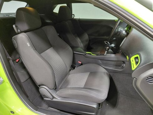 Used 2023 Dodge Challenger R/T w/ Blacktop Package image 31