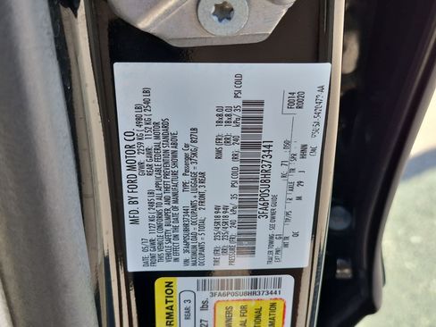Used 2017 Ford Fusion Energi Titanium FWD image 37