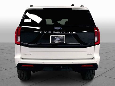 New 2025 Ford Expedition Max Active image 5