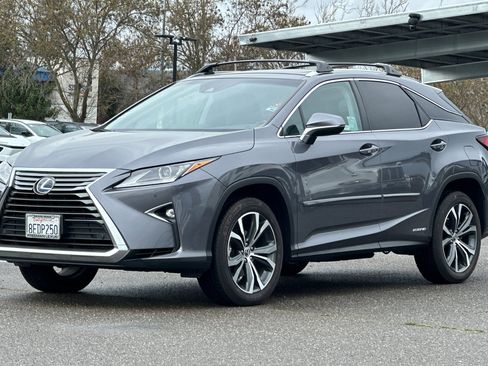 Used 2018 Lexus RX 450h AWD image 8