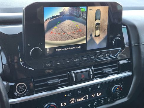 Used 2022 Nissan Pathfinder SL image 13