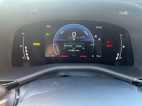 Used 2025 Toyota Camry SE w/ Convenience Package FWD image 21