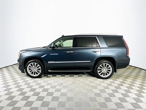 Used 2019 Cadillac Escalade Luxury image 4