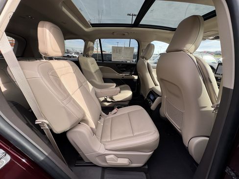 Used 2022 Lincoln Aviator Reserve w/ Equipment Group 201A image 31