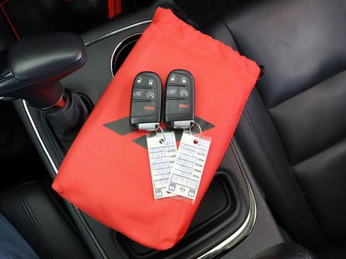 Used 2019 Dodge Durango GT RWD image 28