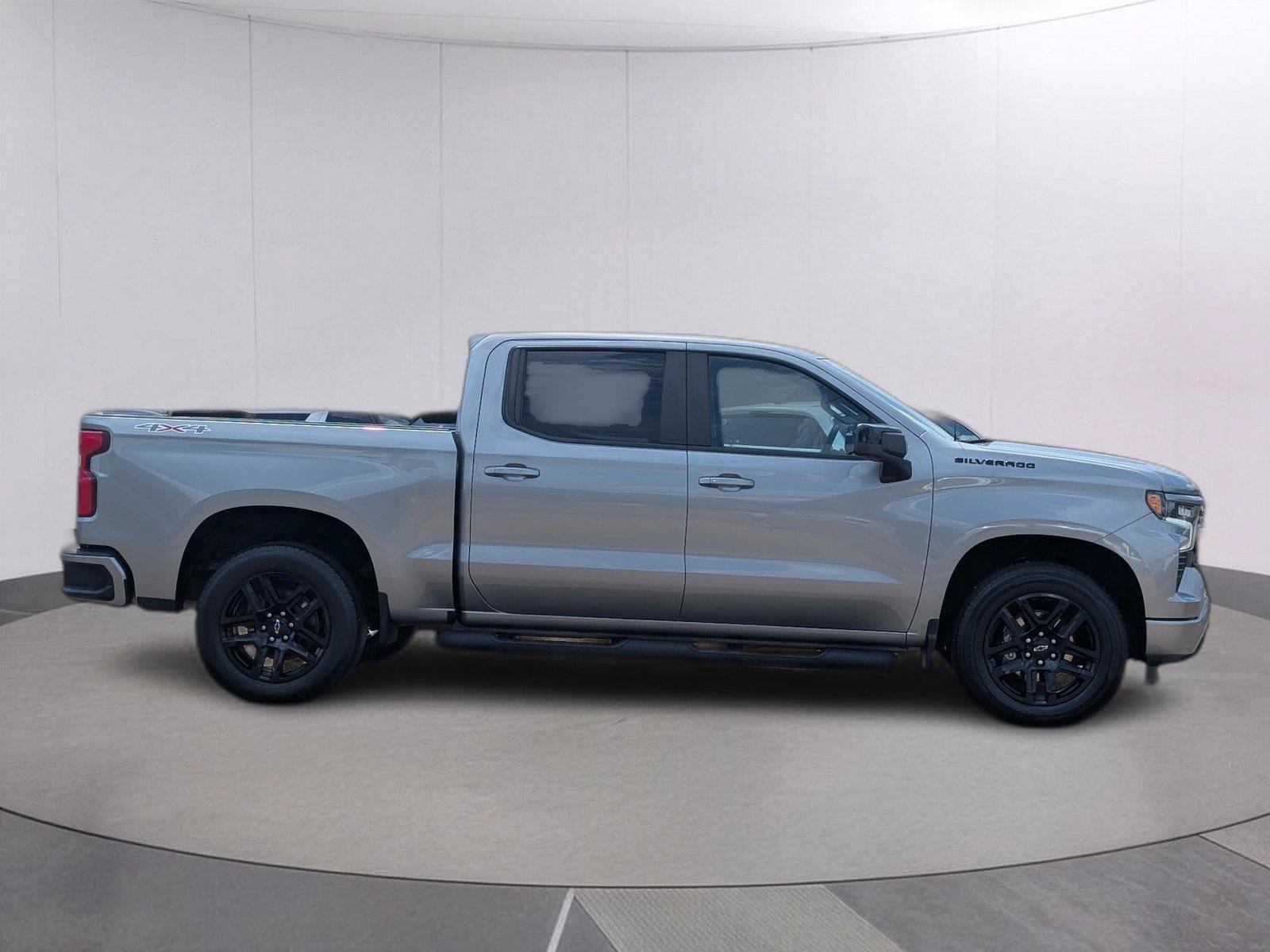 Certified 2023 Chevrolet Silverado 1500 RST w/ Rally Edition AWD/4WD image 7