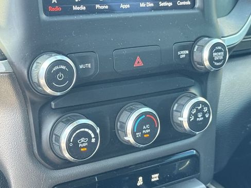 Used 2020 RAM 1500 Big Horn AWD/4WD image 23