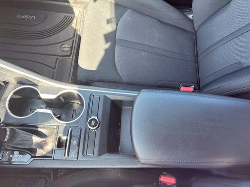 Used 2021 Kia K5 LXS FWD image 15