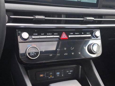 Certified 2025 Hyundai Tucson SEL image 17