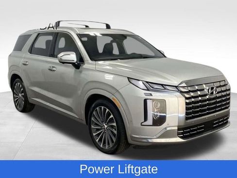 Used 2024 Hyundai Palisade Calligraphy image 5