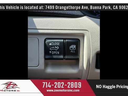 Used 2014 Lexus IS 350C w/ Navigation System Package RWD image 34