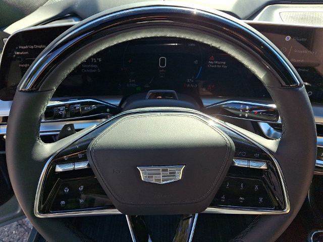Used 2026 Cadillac Lyriq Signature Luxury w/ Nappa Leather Package AWD/4WD image 4