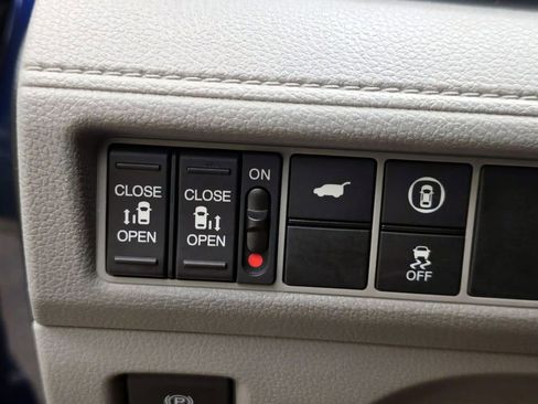 Used 2024 Honda Odyssey EX-L image 16