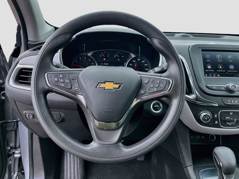 Used 2024 Chevrolet Equinox LS w/ LS Convenience Package FWD image 11