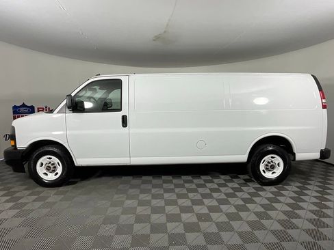 Used 2021 GMC Savana 2500 Extended image 6