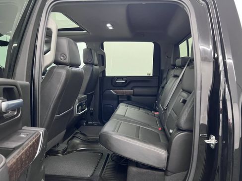 Used 2021 GMC Sierra 2500 Denali w/ Denali Black Diamond Edition AWD/4WD image 13
