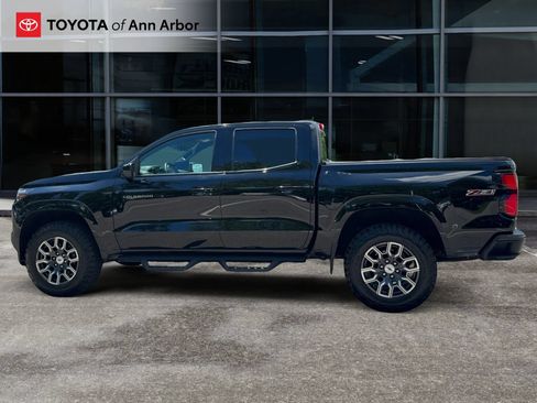 Used 2023 Chevrolet Colorado Z71 w/ Advanced Trailering Package AWD/4WD image 9