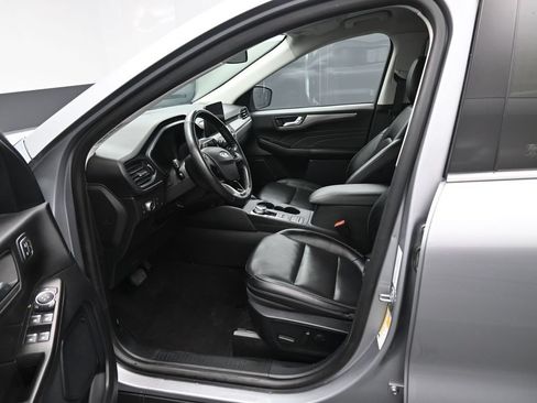 Used 2021 Ford Escape Titanium AWD/4WD image 10