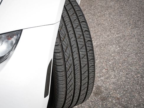 Used 2016 MAZDA MX-5 Miata Club image 11