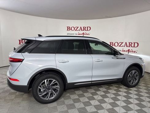 New 2026 Lincoln Corsair Premiere image 8