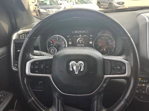 Used 2020 RAM 1500 Big Horn AWD/4WD image 17