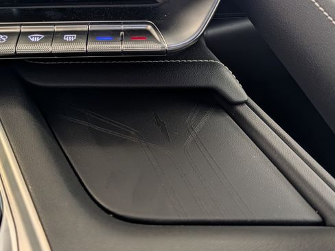 Certified 2026 Chevrolet Corvette Stingray Coupe w/ Z51 Performance Package image 24