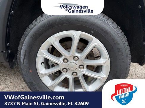 Used 2022 Jeep Grand Cherokee Laredo X RWD image 27