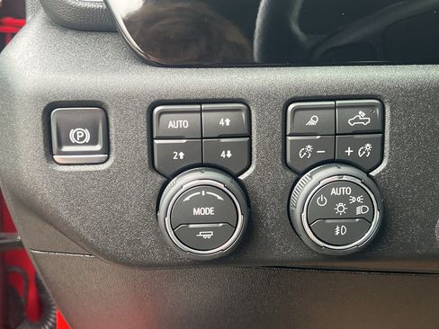 Used 2026 Chevrolet Silverado 3500 LT w/ Trail Boss Package AWD/4WD image 14